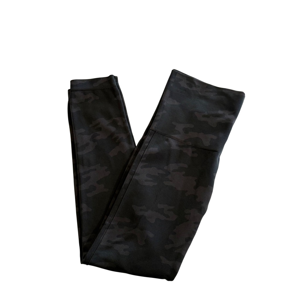 Spanx Look at Me Now Seamless Camo Leggings Womens Size Medium Black Grey